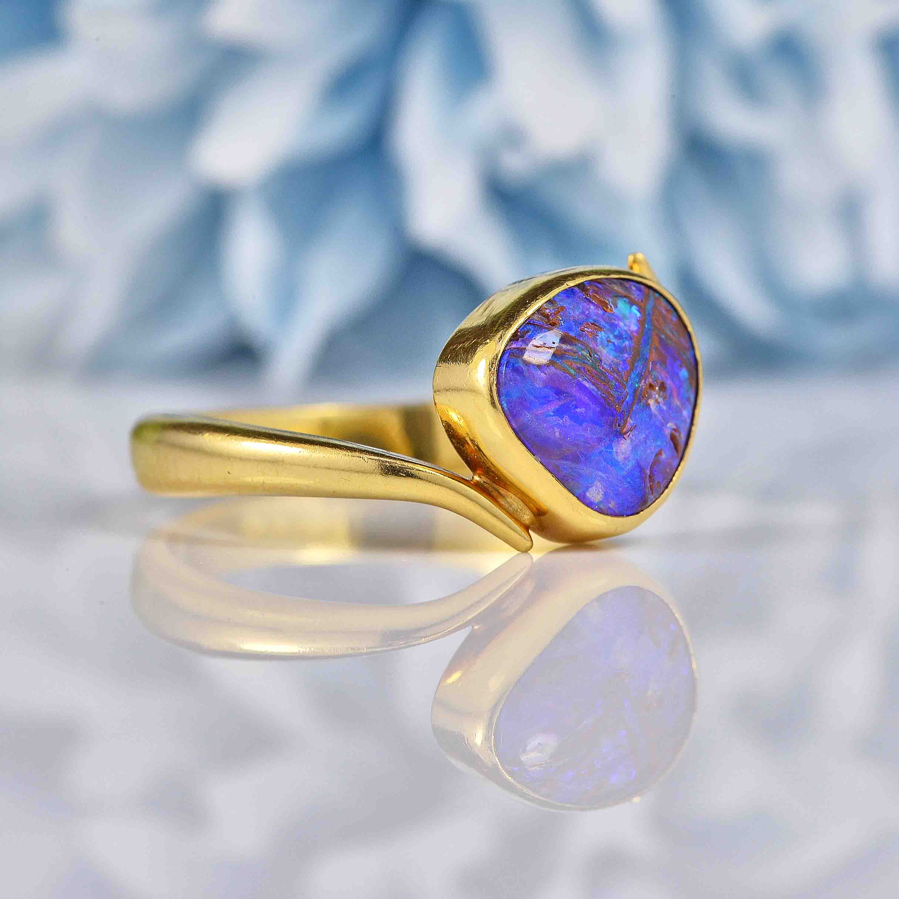 Ellibelle Jewellery Vintage Australian Black Opal 18ct Gold Ring