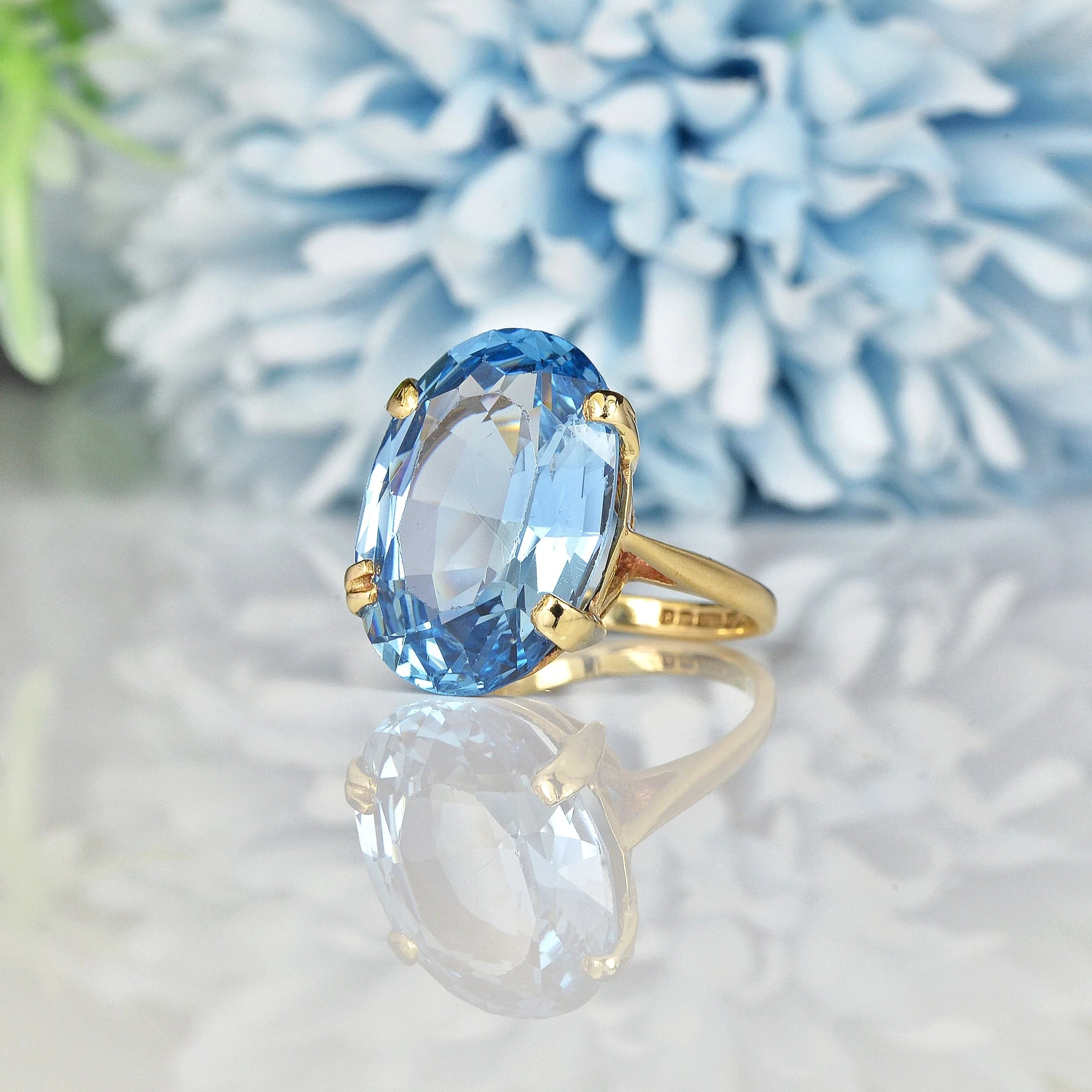 Ellibelle Jewellery VINTAGE BLUE TOPAZ 9CT GOLD COCKTAIL RING