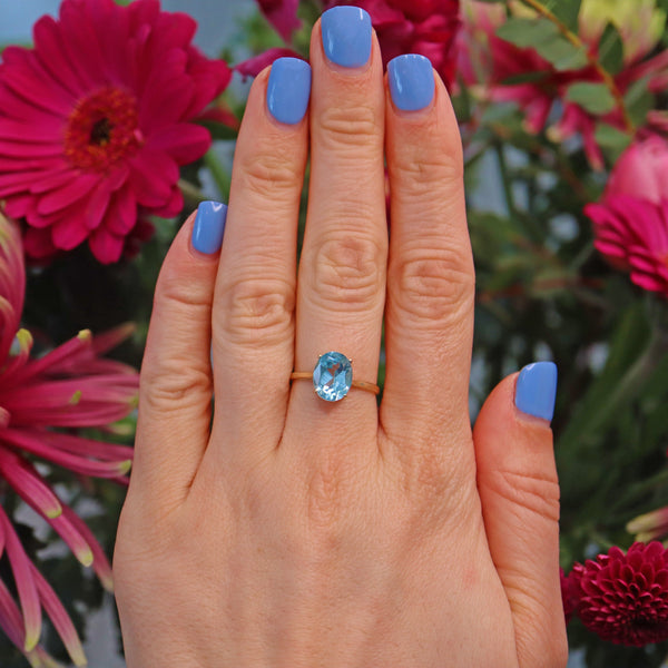 Ellibelle Jewellery Vintage Blue Topaz 9ct Yellow Gold Solitaire Ring