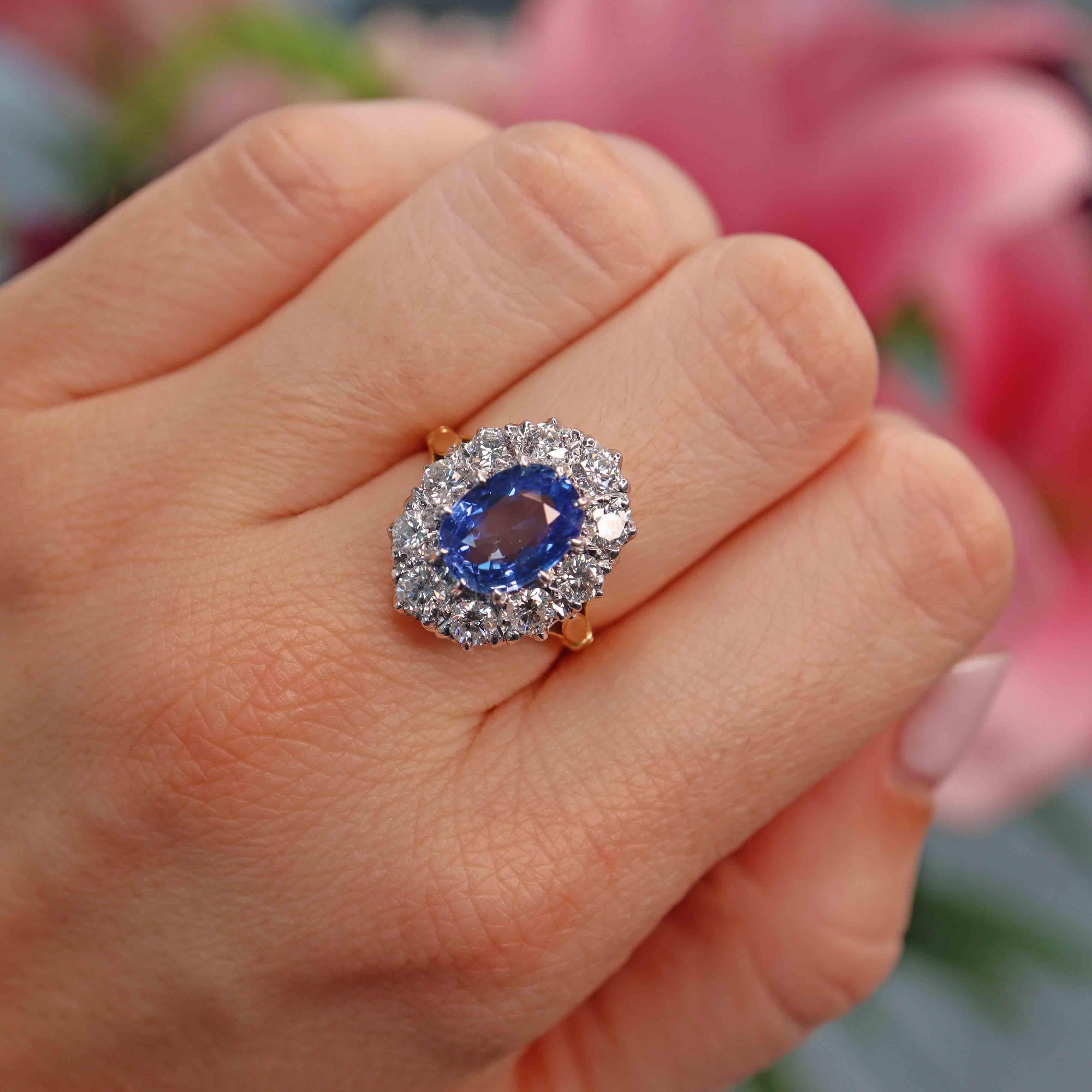 Ellibelle Jewellery Vintage Ceylon Sapphire & Diamond 18ct Gold Cluster Ring