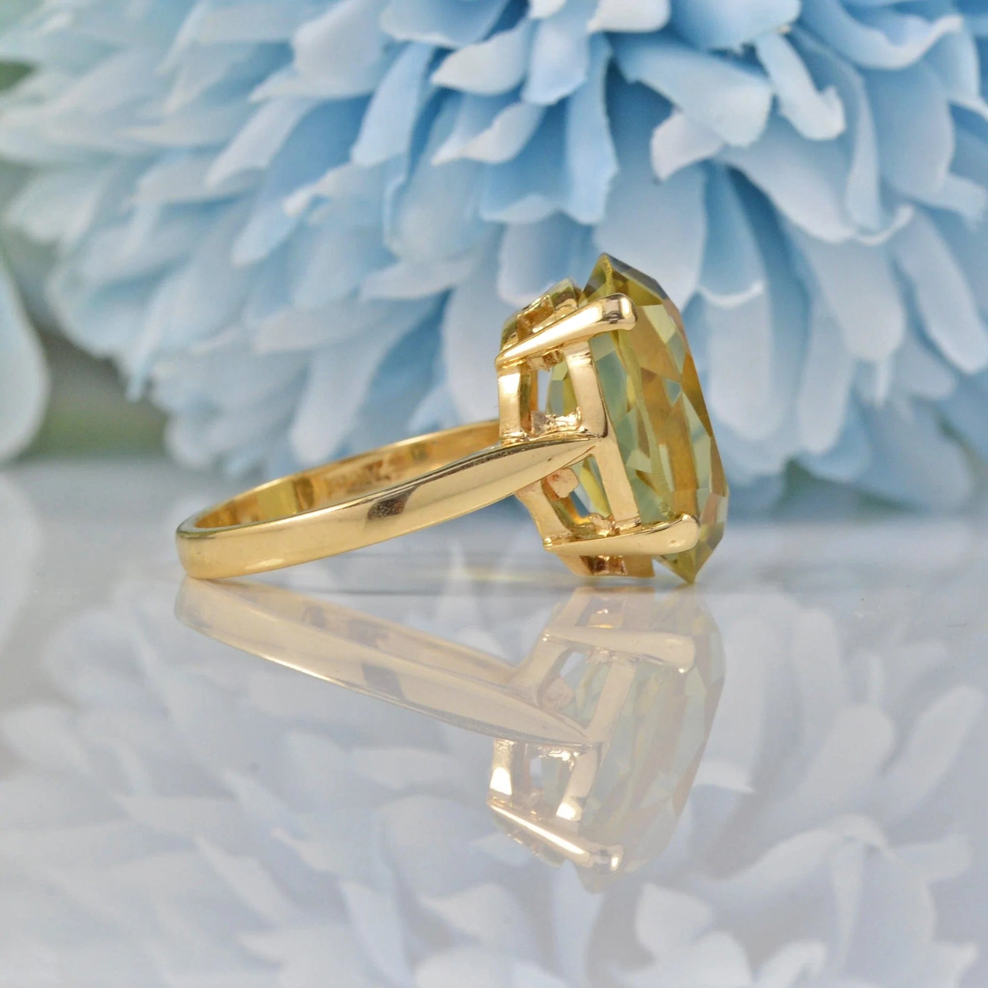 VINTAGE CITRINE 9CT GOLD SOLITAIRE DRESS RING