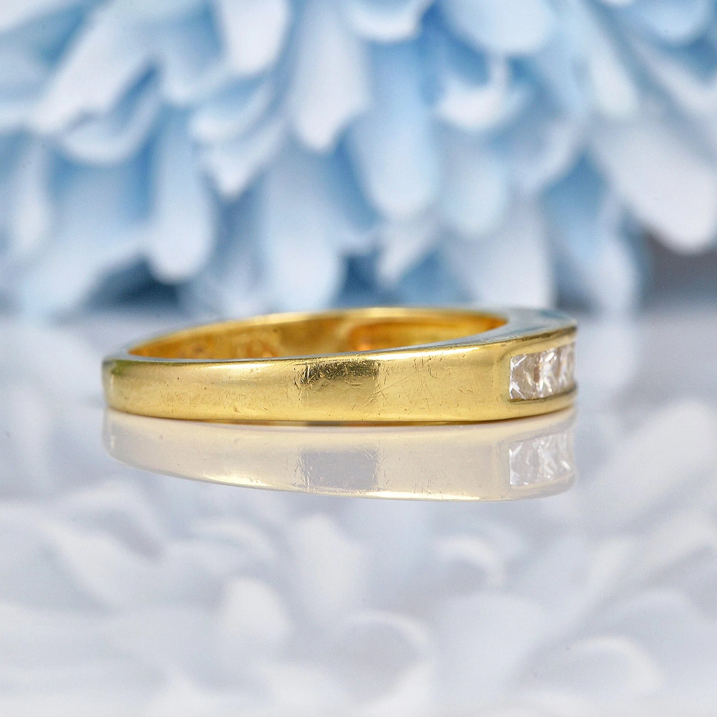 Ellibelle Jewellery Vintage Diamond 18ct Gold Half Eternity Wedding Band (0.50ct)