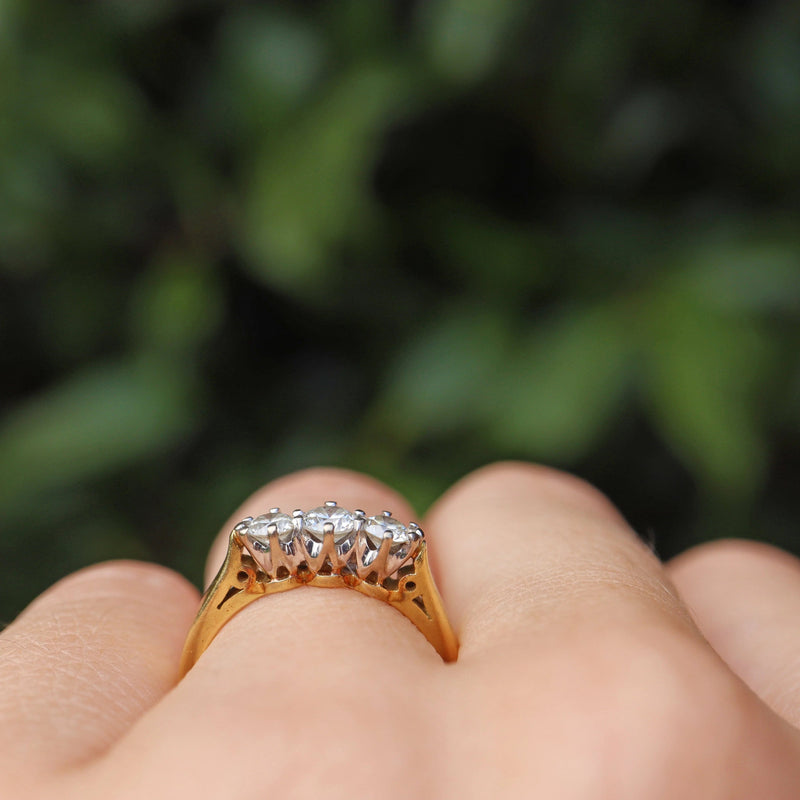 Ellibelle Jewellery Vintage Diamond 18ct Gold Three Stone Engagement Ring (0.50ct)