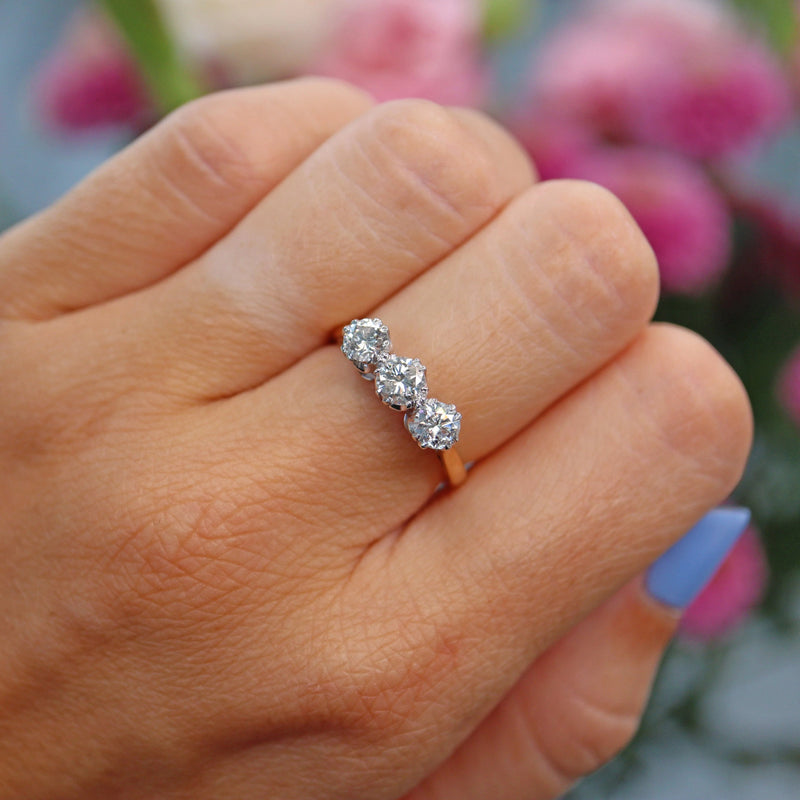 Ellibelle Jewellery Vintage Diamond 18ct Gold Three Stone Engagement Ring (1.05ct)