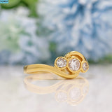 VINTAGE DIAMOND 18CT GOLD TRILOGY THREE STONE RING