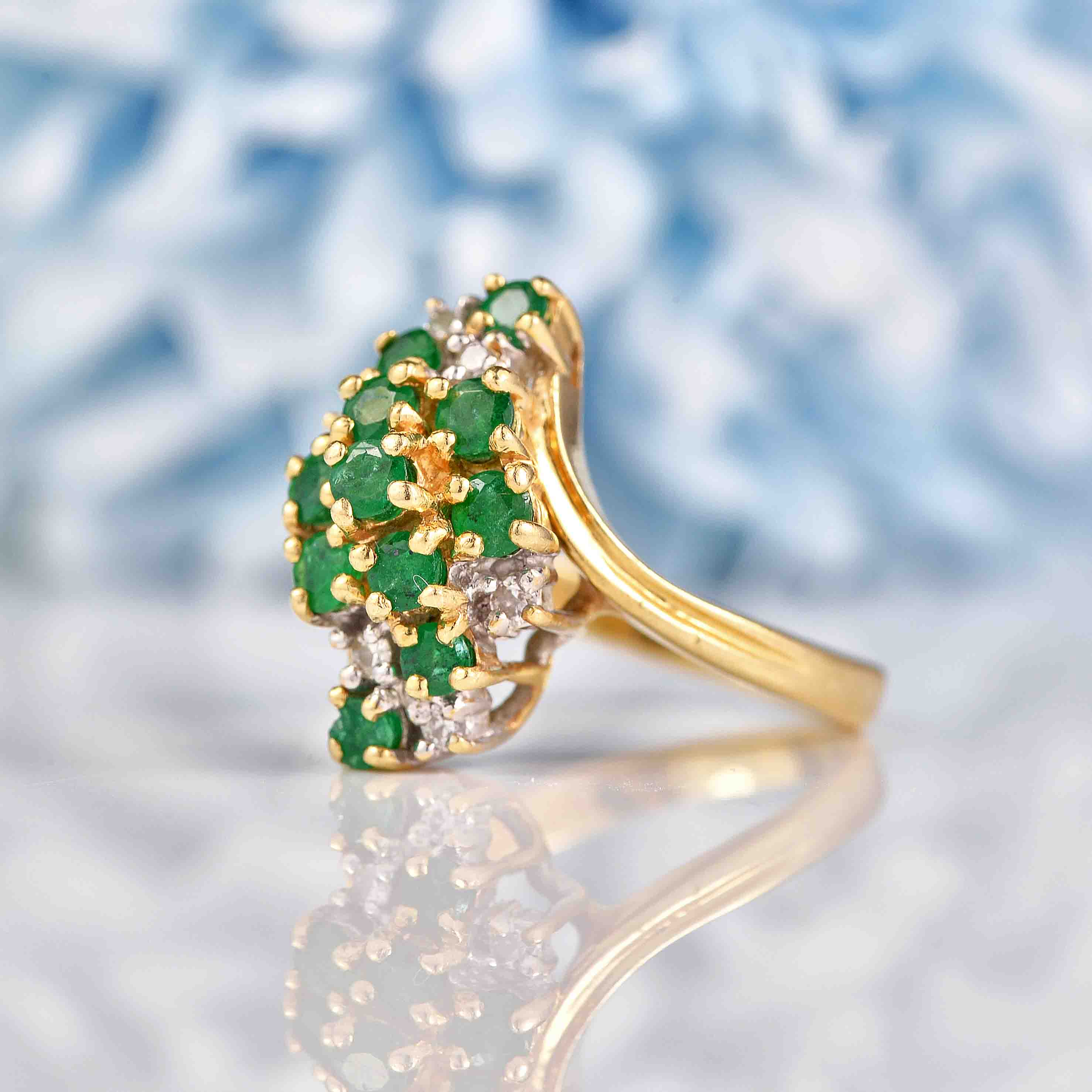Vintage Emerald Diamond 14k Gold Cluster Ring