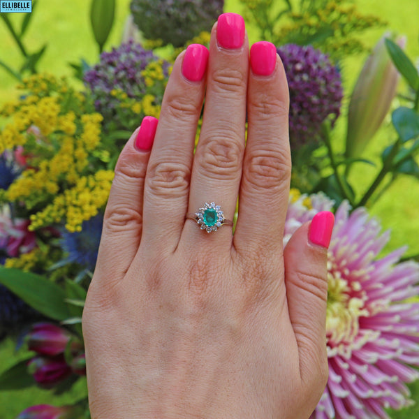 VINTAGE EMERALD & DIAMOND 18CT WHITE GOLD CLUSTER RING