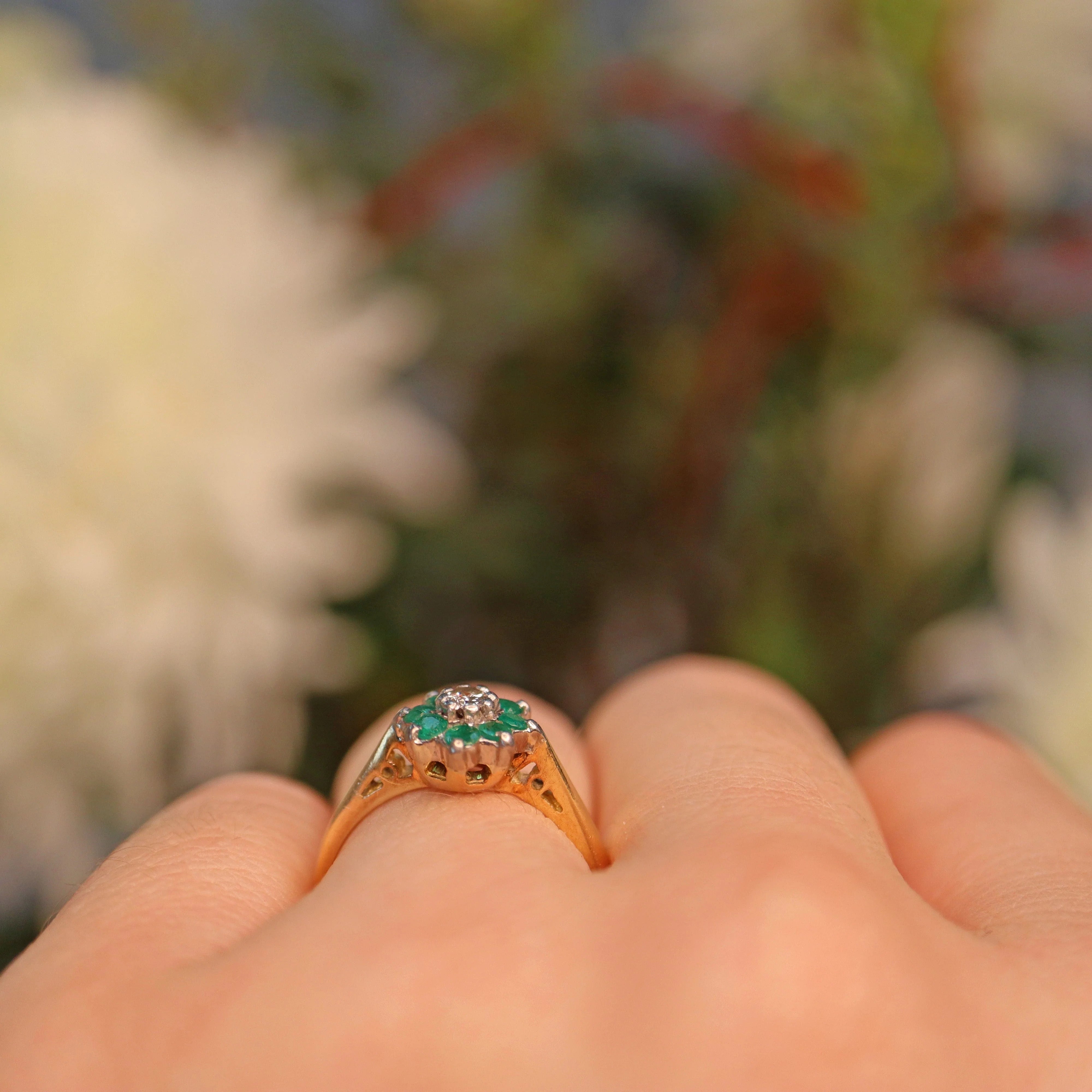 Ellibelle Jewellery VINTAGE EMERALD & DIAMOND CLUSTER RING