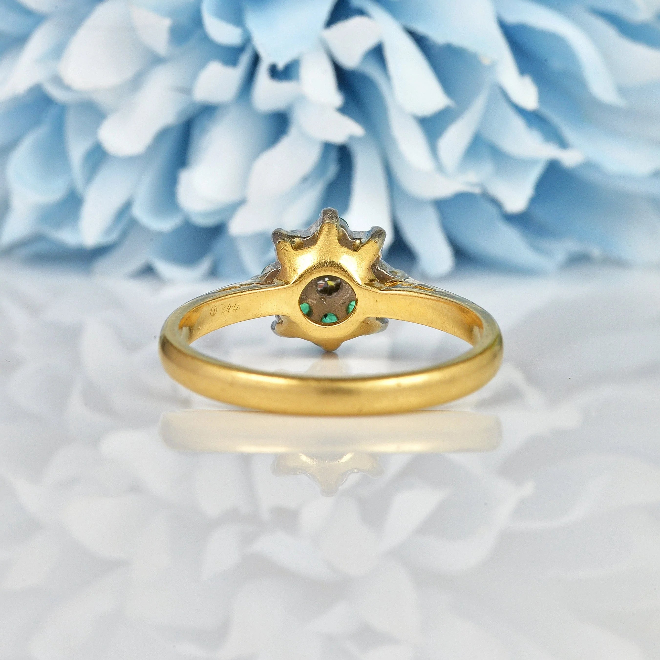 Ellibelle Jewellery VINTAGE EMERALD & DIAMOND CLUSTER RING