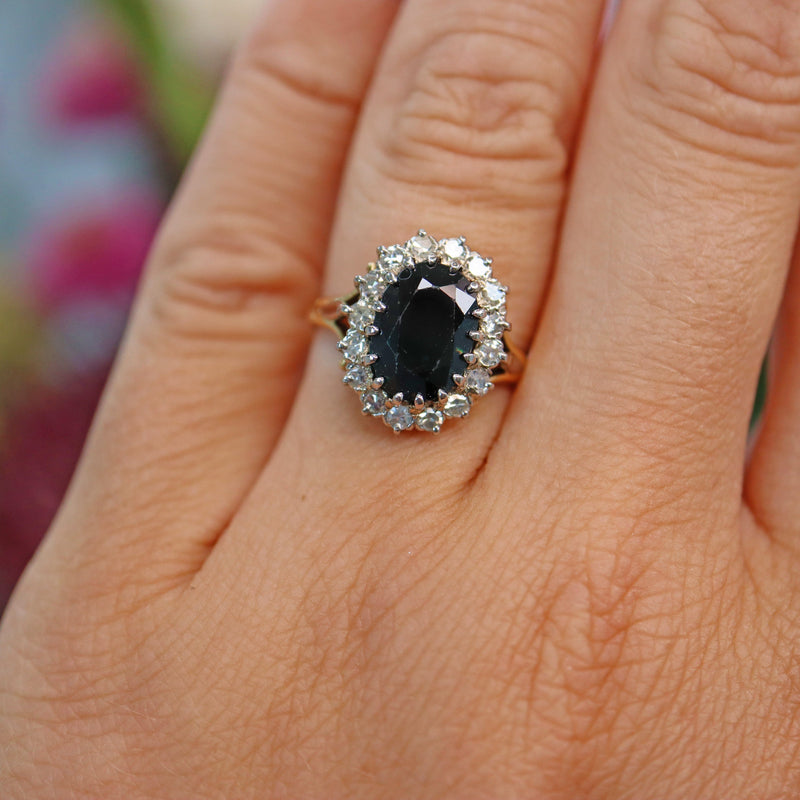 Ellibelle Jewellery Vintage Natural Sapphire & Diamond 18ct Gold Cluster Ring (3.10ct)