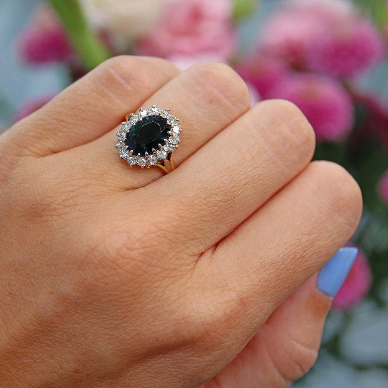 Ellibelle Jewellery Vintage Natural Sapphire & Diamond 18ct Gold Cluster Ring (3.10ct)