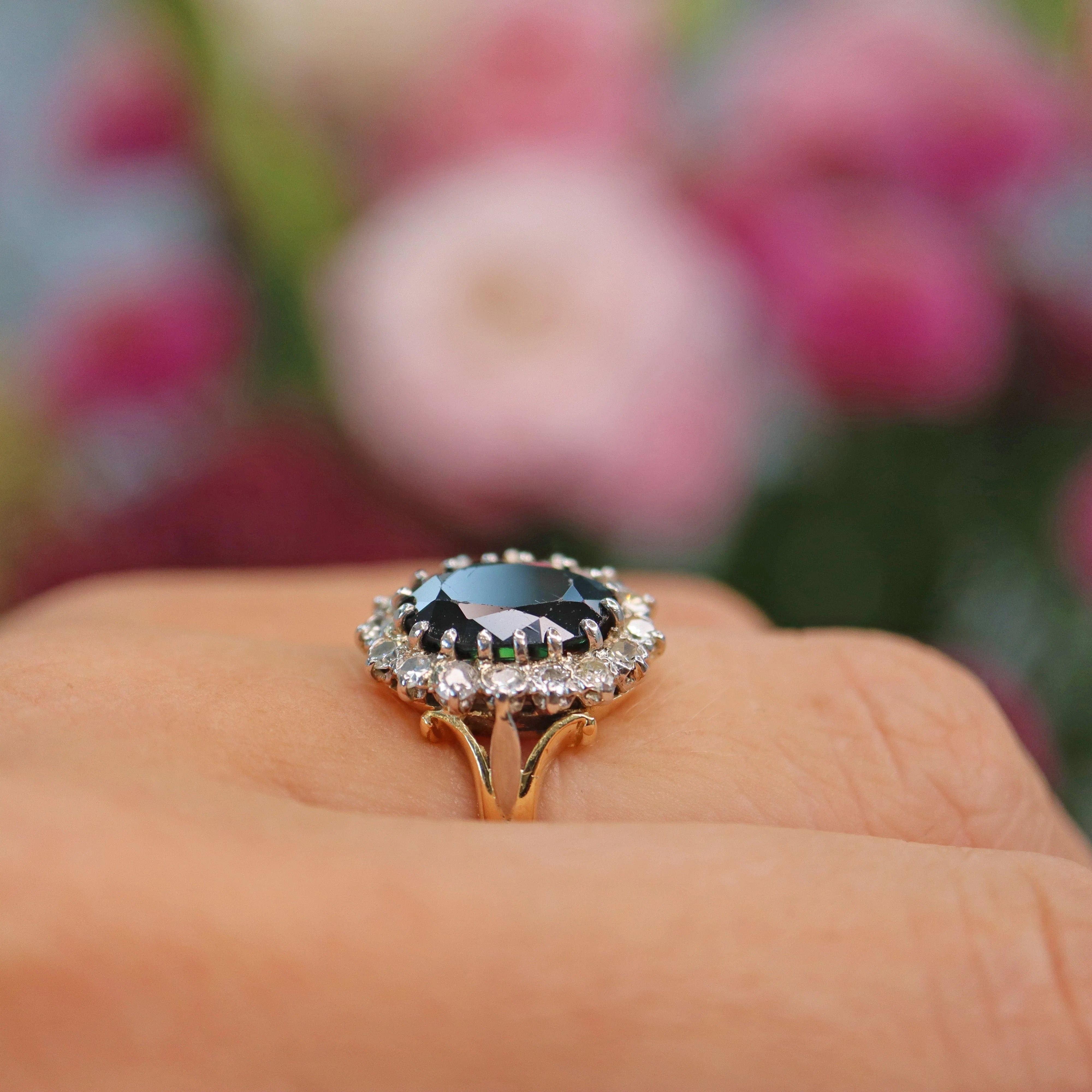 Ellibelle Jewellery Vintage Natural Sapphire & Diamond 18ct Gold Cluster Ring (3.10ct)