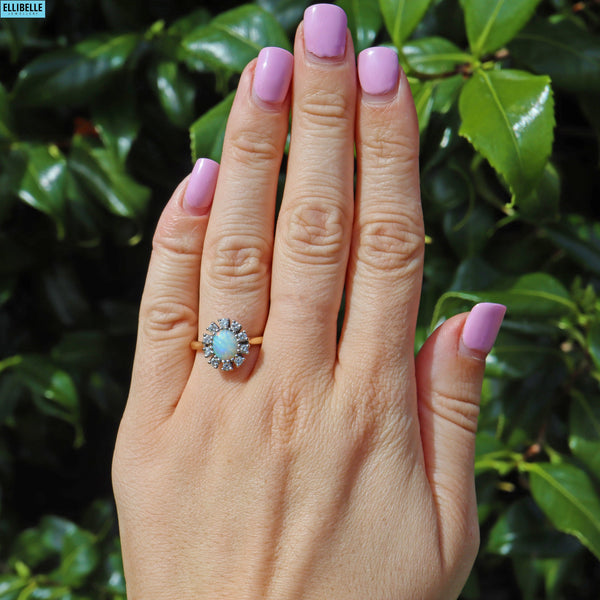 VINTAGE OPAL & DIAMOND 18CT GOLD DAISY CLUSTER RING