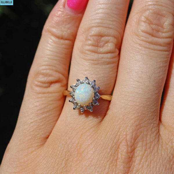VINTAGE OPAL & DIAMOND 18CT GOLD HALO CLUSTER RING