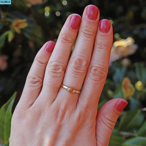VINTAGE ORANGE SAPPHIRE & DIAMOND 9CT GOLD RING