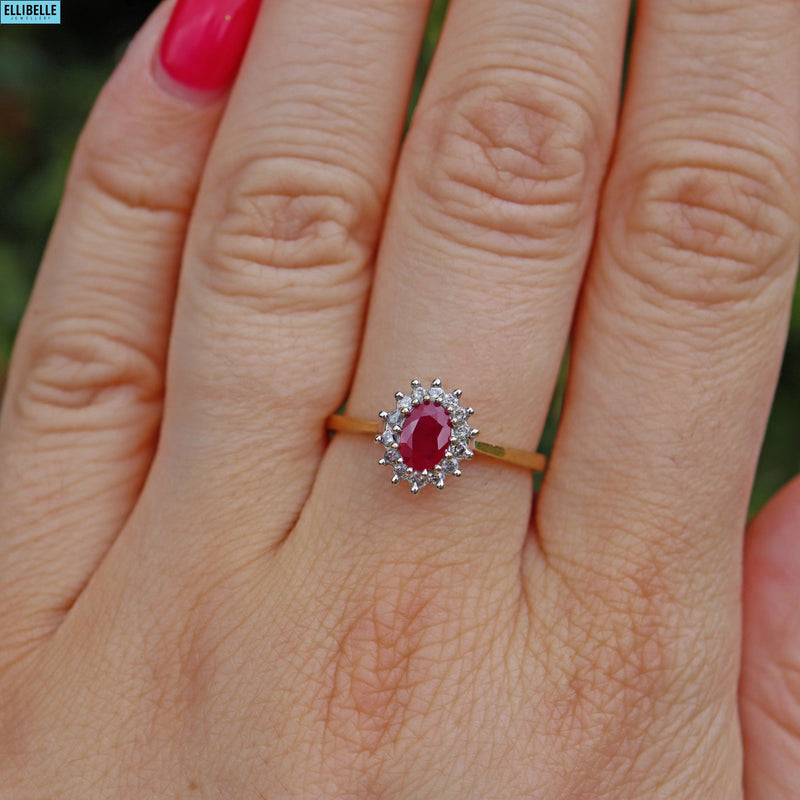 Ellibelle Jewellery VINTAGE RUBY & DIAMOND 9CT GOLD CLUSTER RING