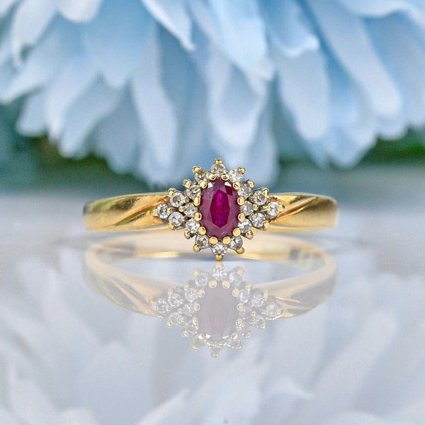 VINTAGE RUBY & DIAMOND 9CT GOLD CLUSTER RING