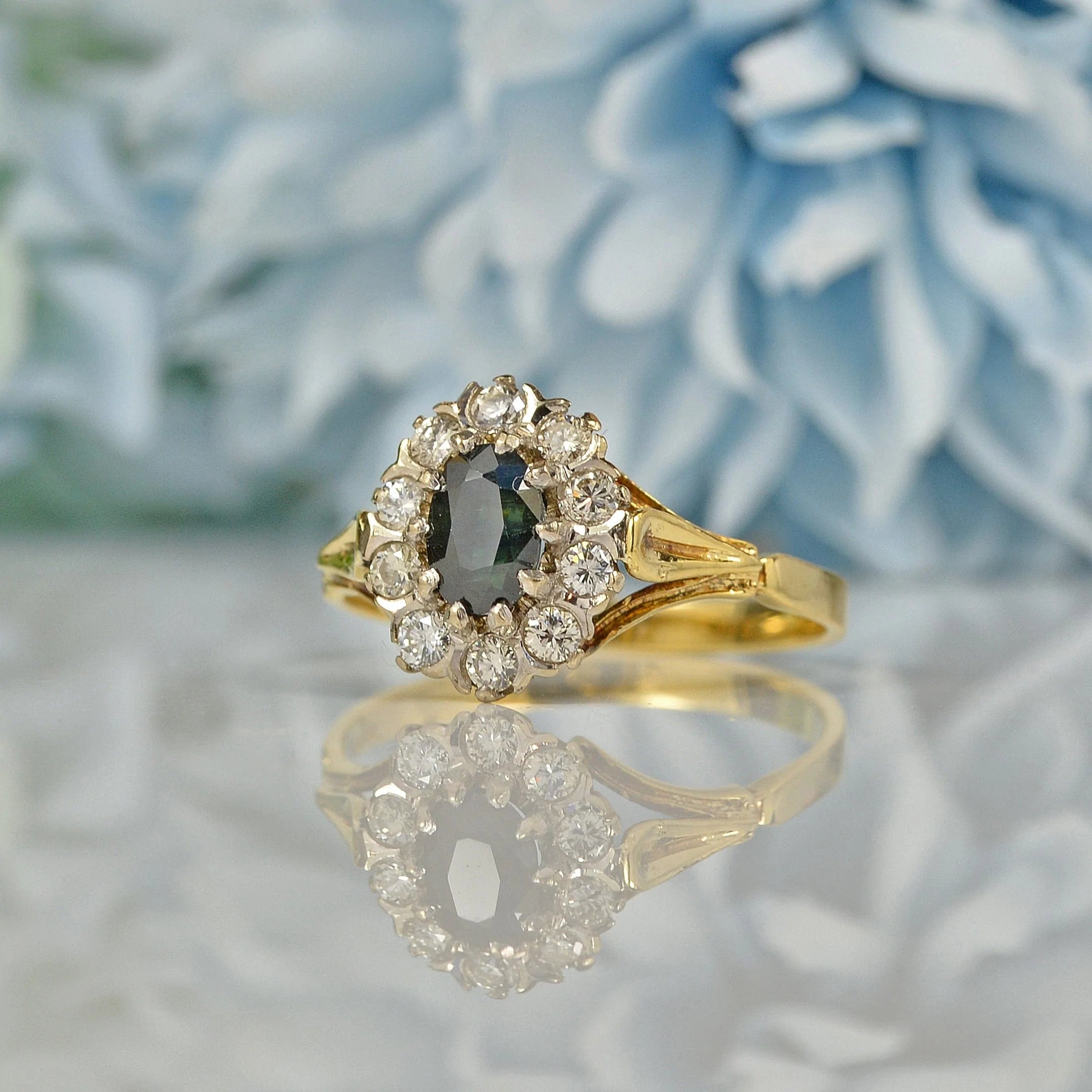 Ellibelle Jewellery VINTAGE SAPPHIRE & DIAMOND 18CT GOLD CLUSTER RING