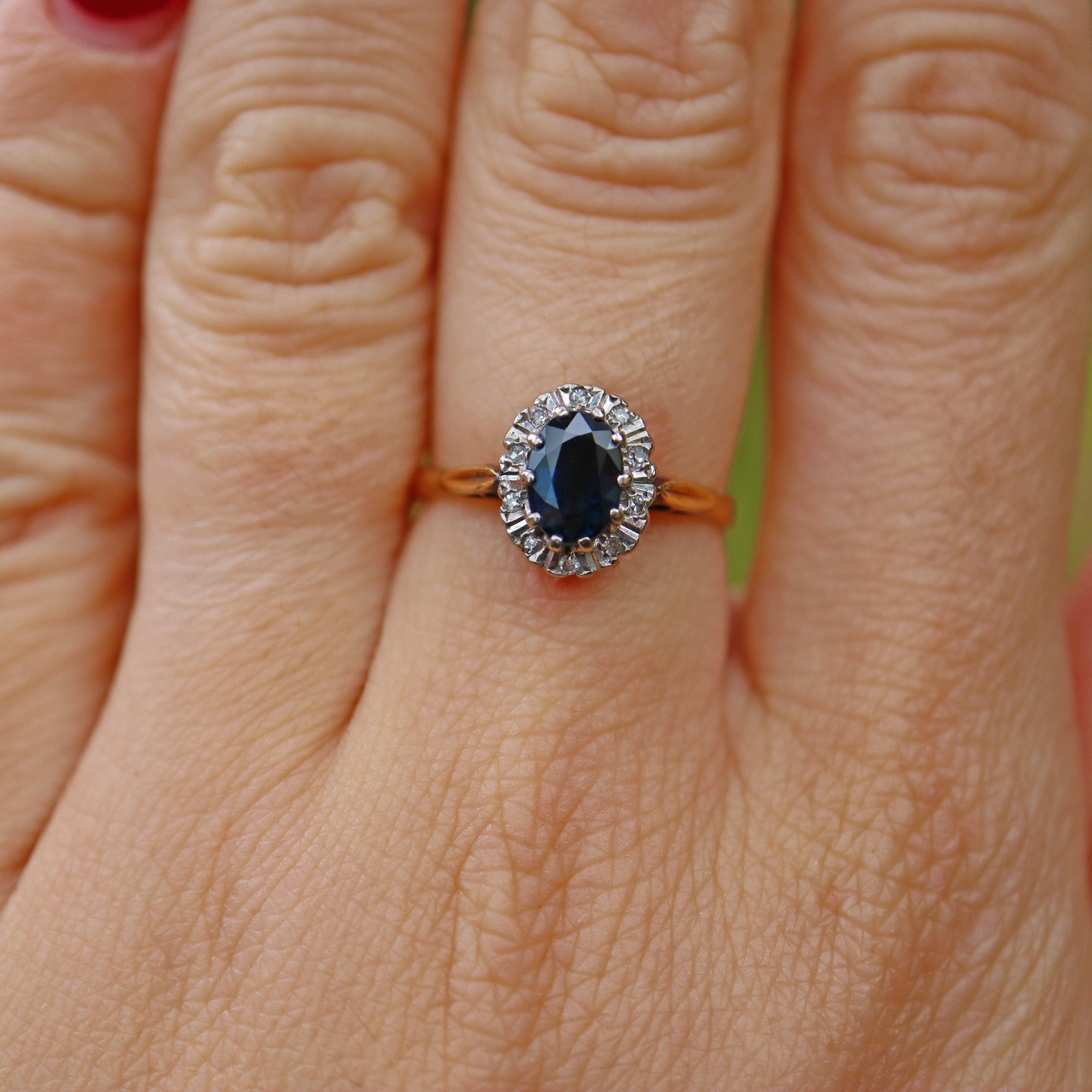 Ellibelle Jewellery VINTAGE SAPPHIRE & DIAMOND 18CT GOLD CLUSTER RING