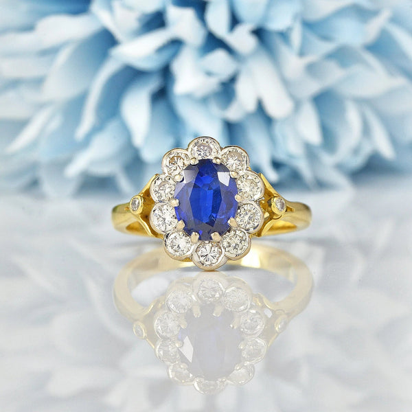 Ellibelle Jewellery VINTAGE SAPPHIRE & DIAMOND 18CT GOLD CLUSTER RING