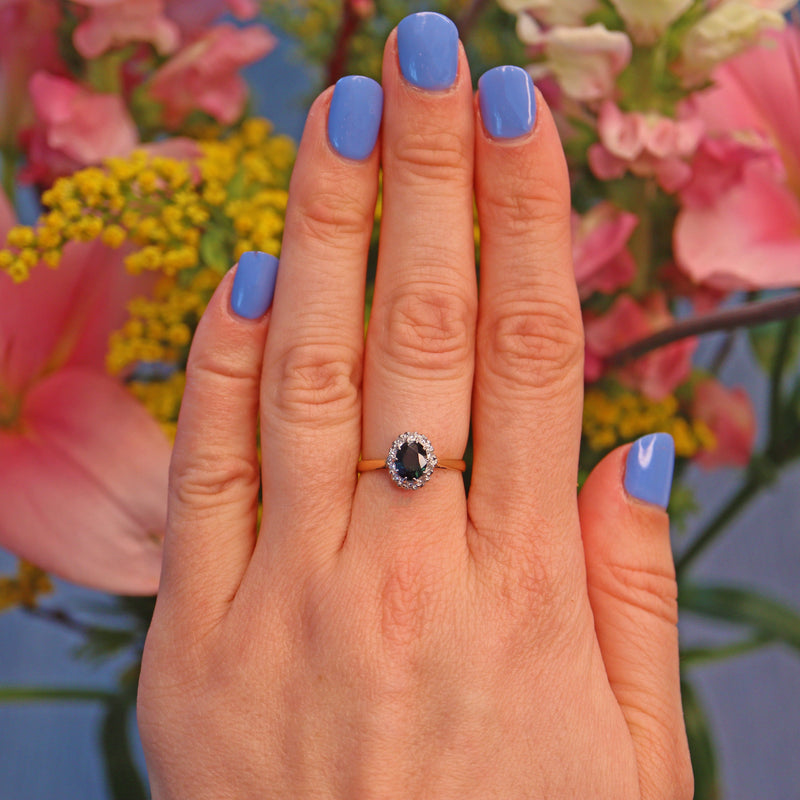 Ellibelle Jewellery Vintage Sapphire & Diamond 18ct Gold Cluster Ring