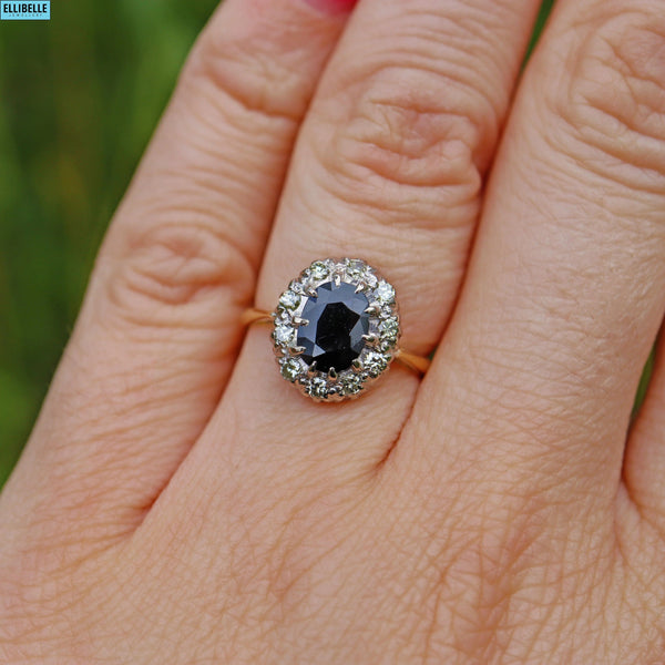VINTAGE SAPPHIRE & DIAMOND 18CT GOLD HALO CLUSTER RING