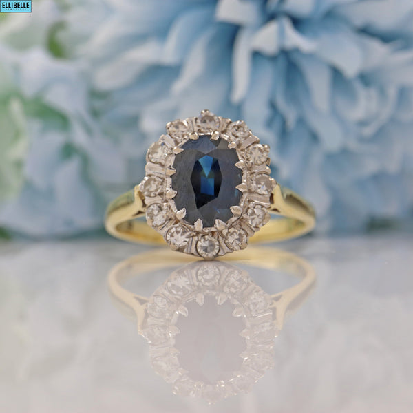 VINTAGE SAPPHIRE & DIAMOND 18CT GOLD HALO CLUSTER RING