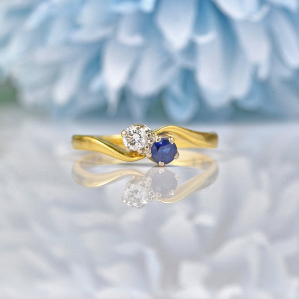 VINTAGE SAPPHIRE & DIAMOND 18CT GOLD 'TOI ET MOI' RING
