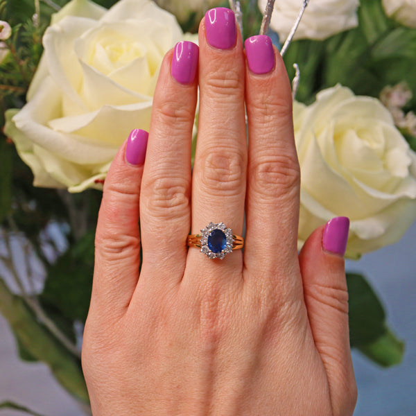 Ellibelle Jewellery VINTAGE SAPPHIRE & DIAMOND GOLD CLUSTER RING