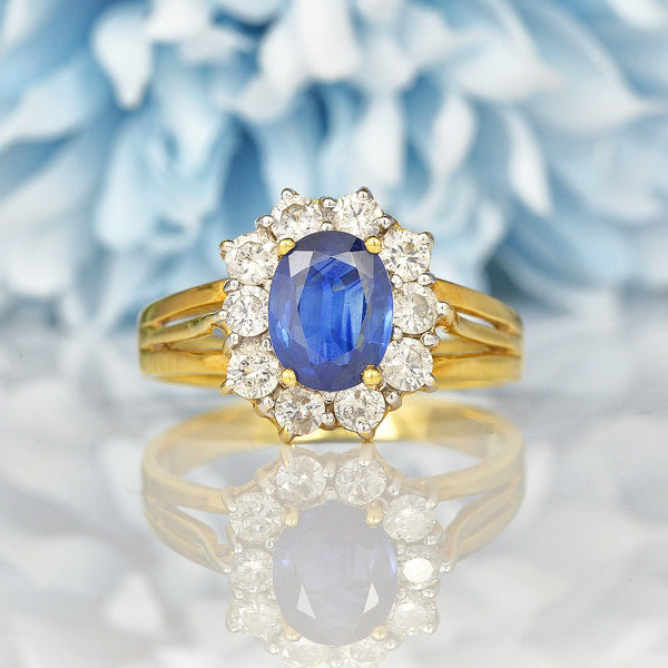 Ellibelle Jewellery VINTAGE SAPPHIRE & DIAMOND GOLD CLUSTER RING